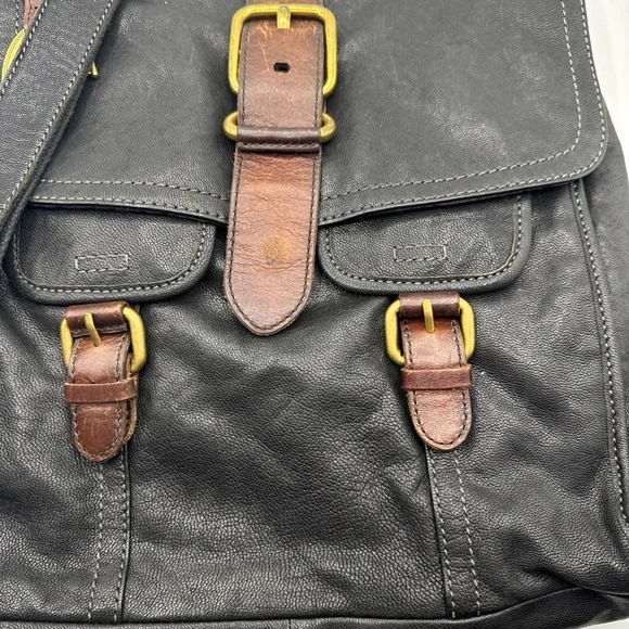 Fossil Vintage Black Leather Backpack with Brown Accents - Picture 14 of 14